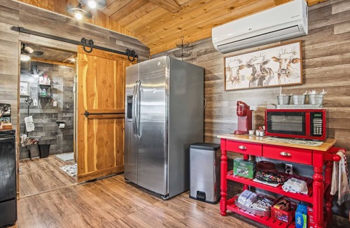 Medina House | RRR Cabin on the Medina