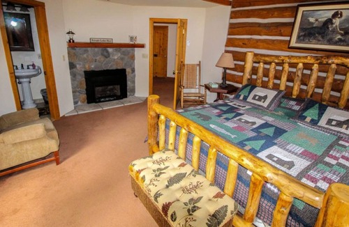Greer Cabin | RS Lodge - 6 Bedrooms managed by Cabin Butler