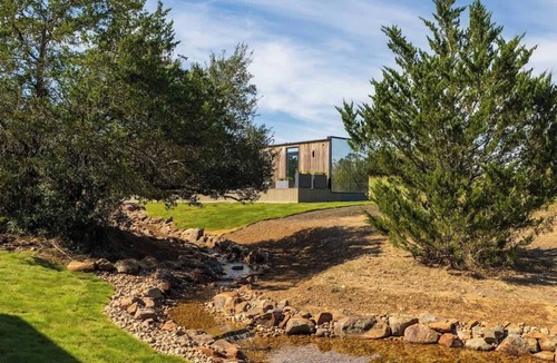 Round Top House | RT Creekside Glass Retreat | Cowboy Pool/Hot Tub