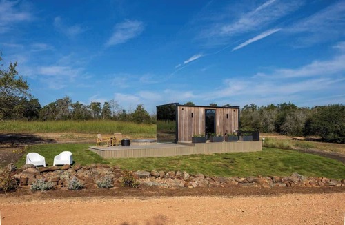 Round Top House | RT Creekside Glass Retreat | Cowboy Pool/Hot Tub