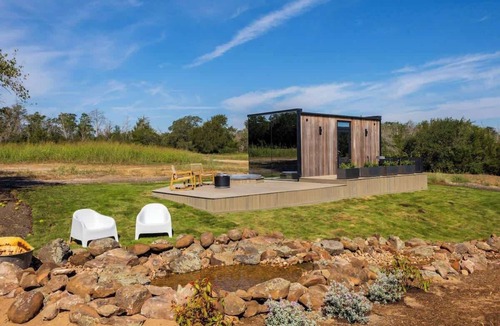 Round Top House | RT Creekside Glass Retreat | Cowboy Pool/Hot Tub