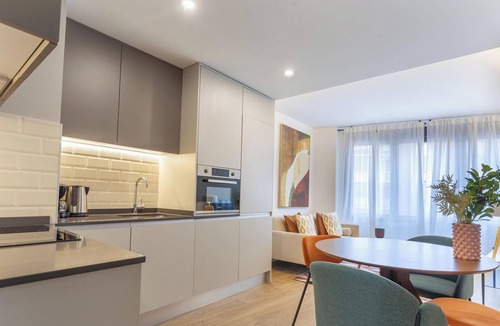 Ciudad Lineal Apartment | Rubik IV apartment in Madrid