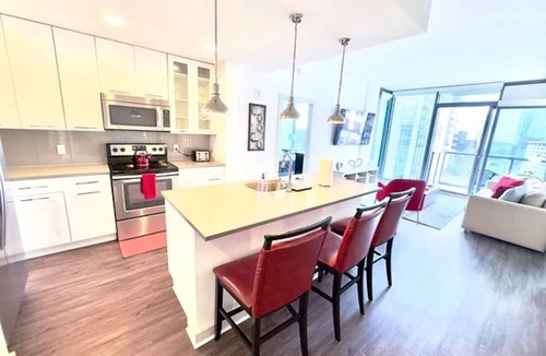 North Buckhead Apartment | Ruby Retreat | Elegance & Comfort | Pool | Workout