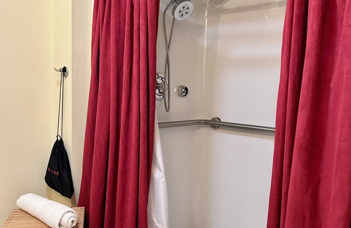 Adamstown Bed & Breakfast | Ruby Room -The Amethyst Inn Bed & Breakfast- jacuzzi tub, fireplace, breakfast