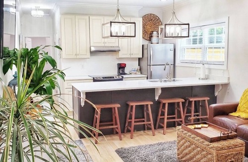Mount Pleasant Cottage | Ruby's Cottage/Close to Beaches & Downtown