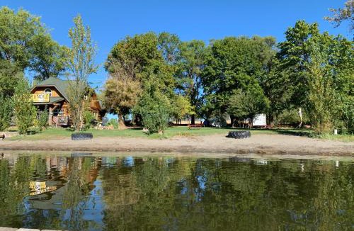 Medical Lake Apartment | Ruby's Lakefront Lower Penthouse