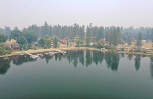 Medical Lake Apartment | Ruby's Lakefront Lower Penthouse