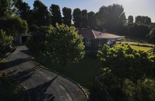 Te Poi House | Rubys Nest