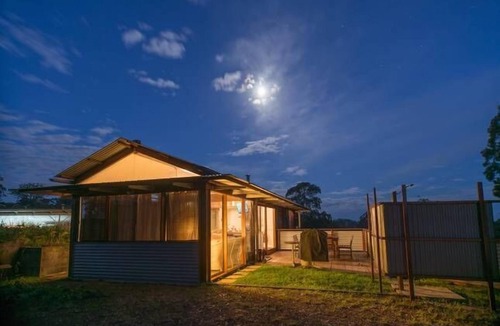 Minimbah Cottage | Rudders River View Cottage