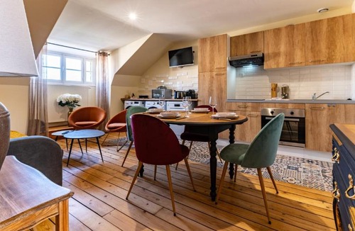 Bourroches Apartment | Rude - Rétro chic