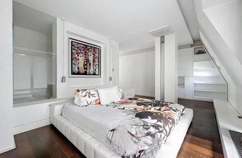 15th Arrondissement Bed & Breakfast | Rue Danton