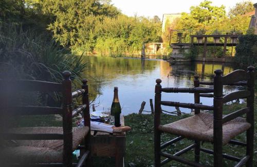 Verteuil-sur-Charente House | Rue des Douves