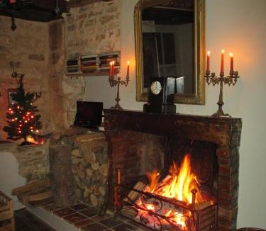 Verteuil-sur-Charente House | Rue des Douves