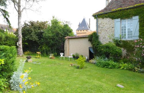 Lalinde Bed & Breakfast | Rue du Château