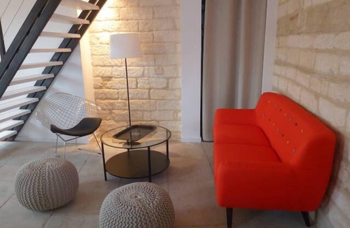 Ecusson Apartment | Rue Foch with elevator and air conditioning