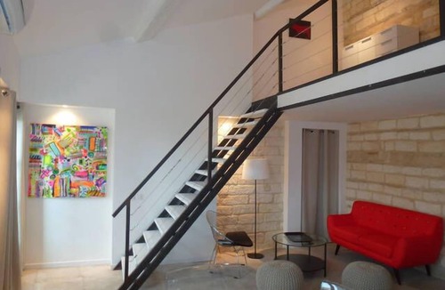 Ecusson Apartment | Rue Foch with elevator and air conditioning