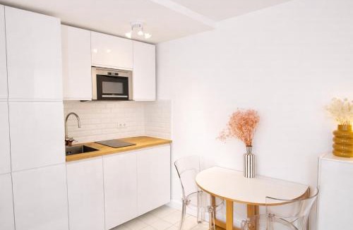 Les Halles Apartment | Rue Montmartre