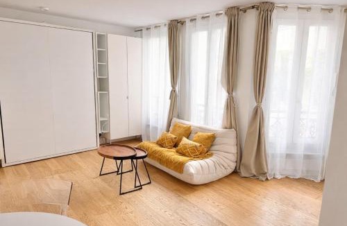 Les Halles Apartment | Rue Montmartre