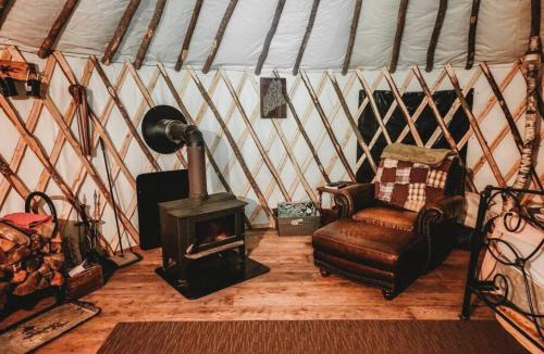 Brownfield Other | Rufus III Yurt on the river