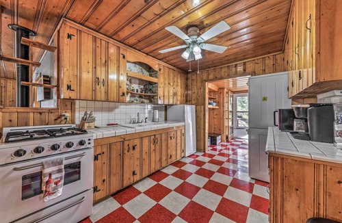 Ruidoso Cottage | Ruidoso Cabin w/Grill - Near Grindstone Lake!