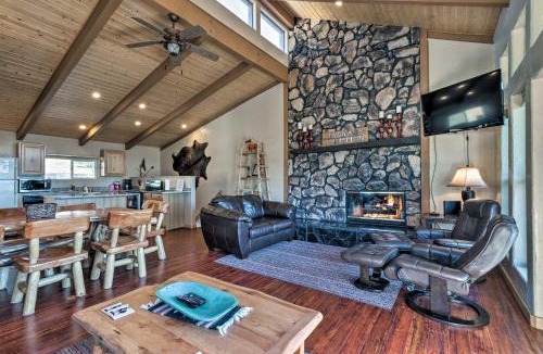 Ruidoso House | Ruidoso Condo w/2 Private Decks & Hot Tub!