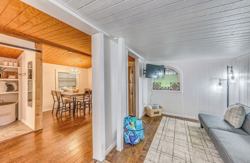Ruidoso Cottage | Ruidoso Home w/Loft & Private Hot Tub