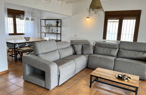 La Vall de Laguar Villa | Ruime Villa met Prachtige zee en Bergzicht!