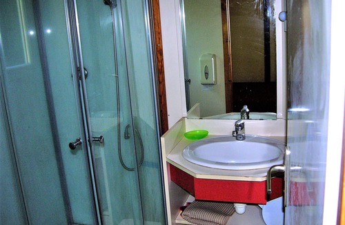 Clairvaux-d'Aveyron Ski Chalet | Ruisselet