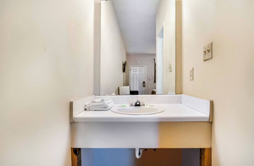 Ruleville Hotel | Ruleville Inn By OYO