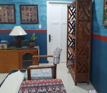 Simanindo Bed & Breakfast | Ruma Kaca Simanindo Bed&Breakfast