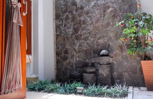 Catur Tunggal House | Rumah 4 Kamar Full Ac Nyaman dekat Ambarukmo plaza