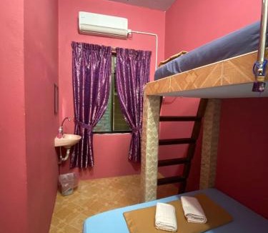 Kampung Nail House | Rumah Hentian Ayah