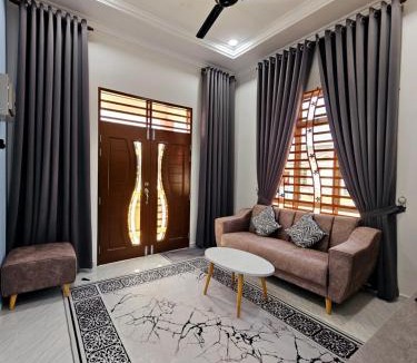 Peringat House | Rumah Inap