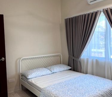 Kampung Paroi House | Rumah Lea, Hafsah & Luqman 5BR