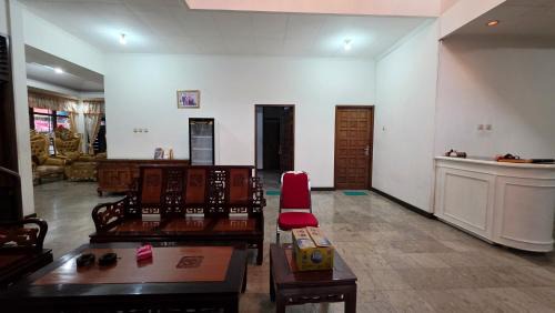 Pontianak Villa | Rumah Mewah Johar