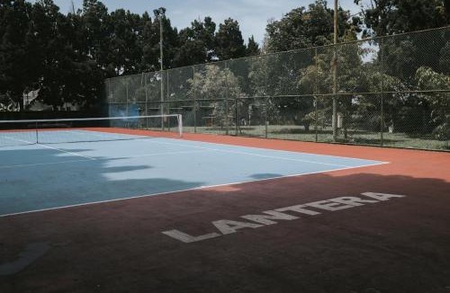 Setiabudi House | Rumah Pelita by Villa Lantera - Tennis Court & Swimming Pool