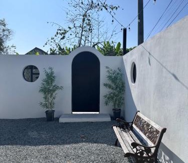 Kampung Maligai Hotel | Rumah Petak Melor