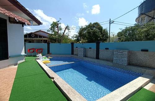Kuantan House | RUMAH RAISHA PRIVATE POOL