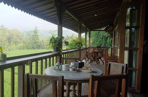 Banjarasri House | Rumah Rindu & Villas