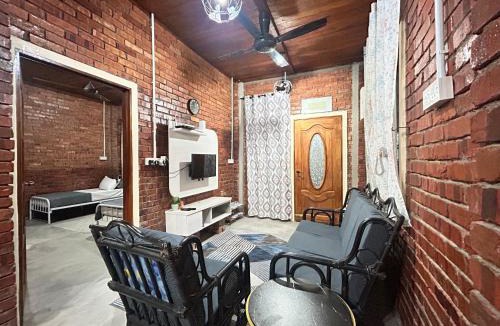 Janda Baik House | Rumah Singgah