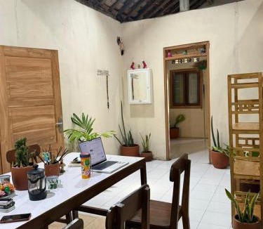 Timbulharjo House | Rumasu