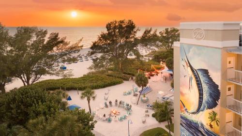 St. Pete Beach Resort | RumFish Beach at TradeWinds