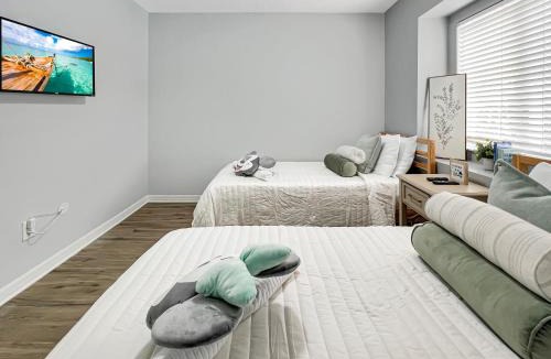 Crestwynd Bay House | Rumi Haven-Homey&Spacious Stay