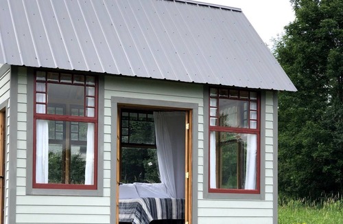 Greenwich Cottage | Runamuk Farm Camp with a View near the Adirondacks