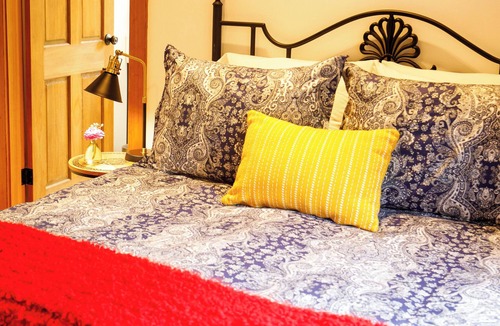 Bloomfield Bed & Breakfast | Runaway Rooster B&B - The Roost