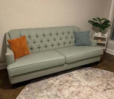 Villa Heights Apartment | Runaway!