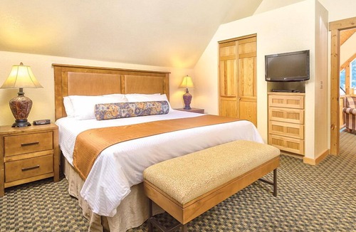 Klamath Falls Resort | Running Y Resort 2bdr Chalet