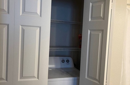 Airport North Apartment | Runway nest