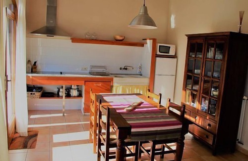 Torroella de Montgri Cottage | Rural apartment Mas D'en Bou for 4 people
