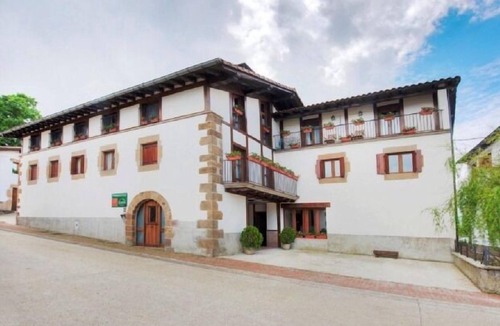 Iraizotz Cottage | Rural apartment Aptos. Etxeberría I, II and III for 6 people